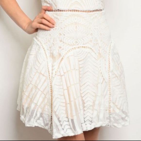 THE "LACEY"!  Ivory Lace dress - Picture 3 of 8